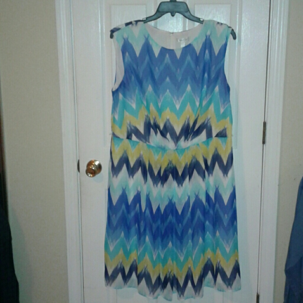 EUC dressbarn Women's size 18 dress